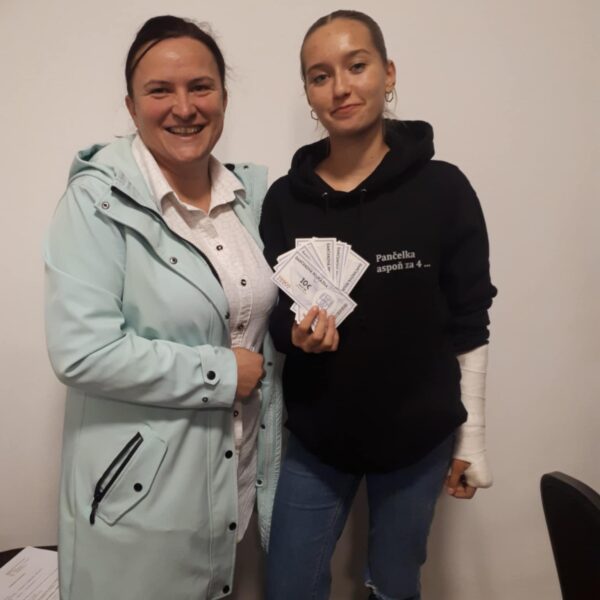 c90d8279-8198-4eb4-9141-7dc6e2fe074a